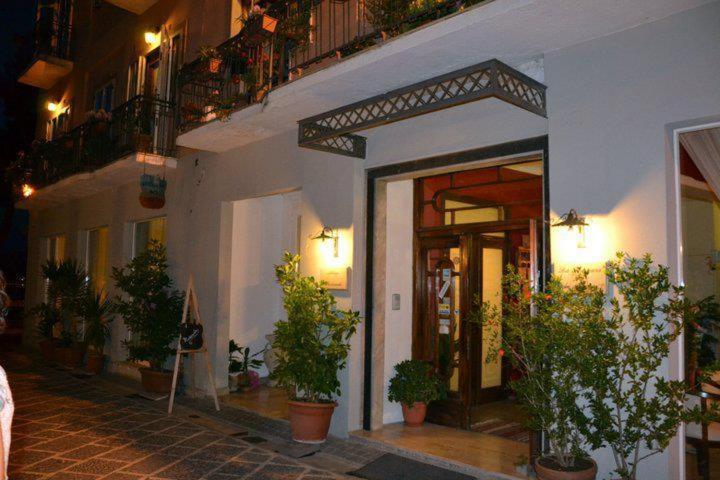 Hotel La Congiura Dei Baroni Teggiano Exterior foto