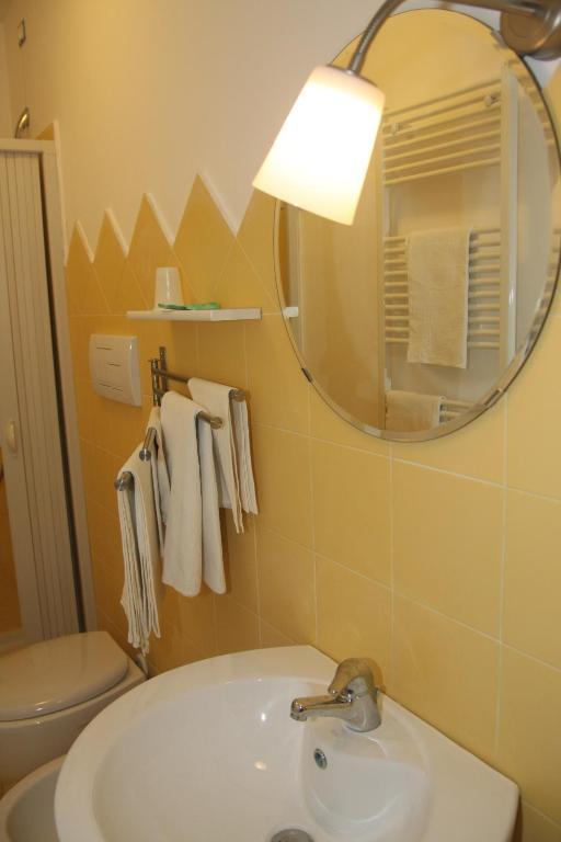 Hotel La Congiura Dei Baroni Teggiano Habitación foto